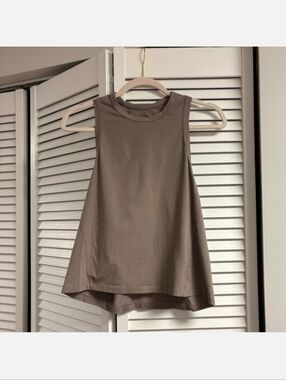 Women’s Abercrombie & Fitch YPB Sleeveless Taupe Tank Top Size Small